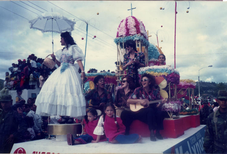 Malembe de fiesta en Ecuador