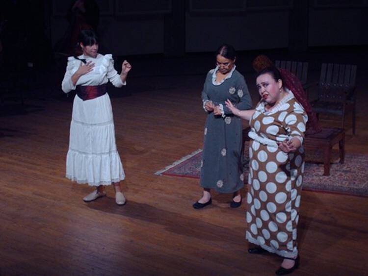 Tomasita, Ramona y Catalina
