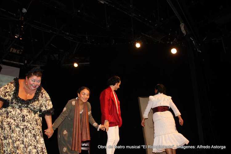 Simona Chirinos, Livia M&eacute;ndez, Jos&eacute; Leonardo Ontiveros y Barabara Soto