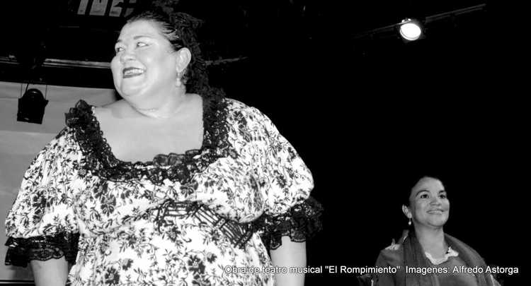 Simona Chirinos, Livia M&eacute;ndez